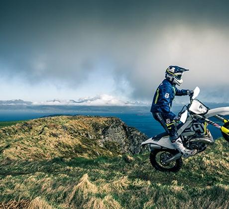 Motocicleta Husqvarna Performanta extrema pentru a cuceri lumea